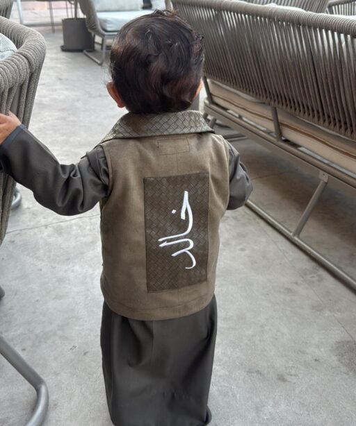 Alternative view of No.5